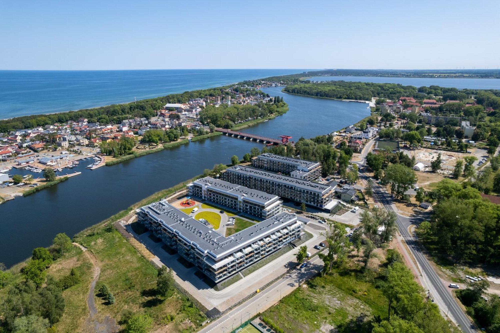 Dziwnow Luxurious Apartment No1 By The River By Renters Prestige Dış mekan fotoğraf